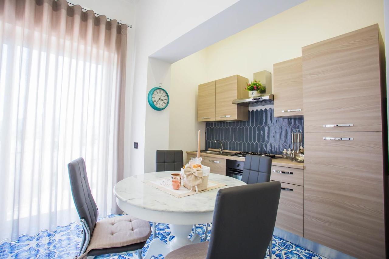 Palazzo De Gregorio Apartment Pompei 圣安东尼阿巴特 外观 照片